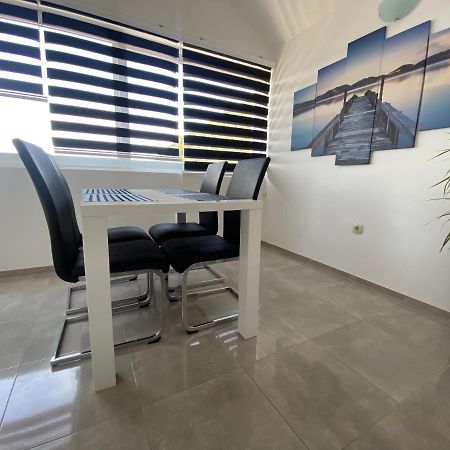 Guesthouse Ruza Sobra Apartments In The Attic Of The House Exteriör bild