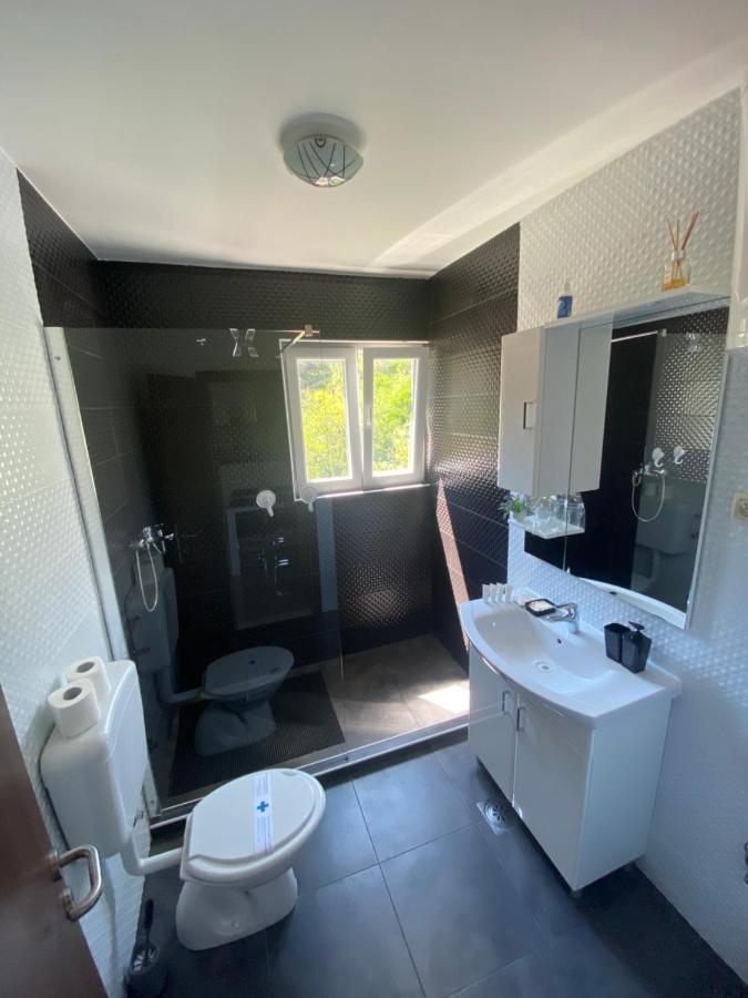 Guesthouse Ruza Sobra Apartments In The Attic Of The House Exteriör bild