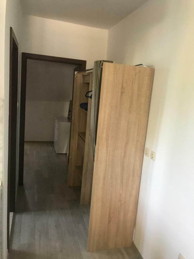 Guesthouse Ruza Sobra Apartments In The Attic Of The House Exteriör bild